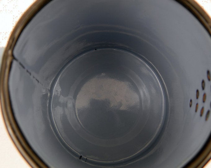 Vintage French Pale Blue Enamelware Cafetière Excellent Condition, Enamel Metal Coffee Pot Sky Blue from France, Country Cottage Decor