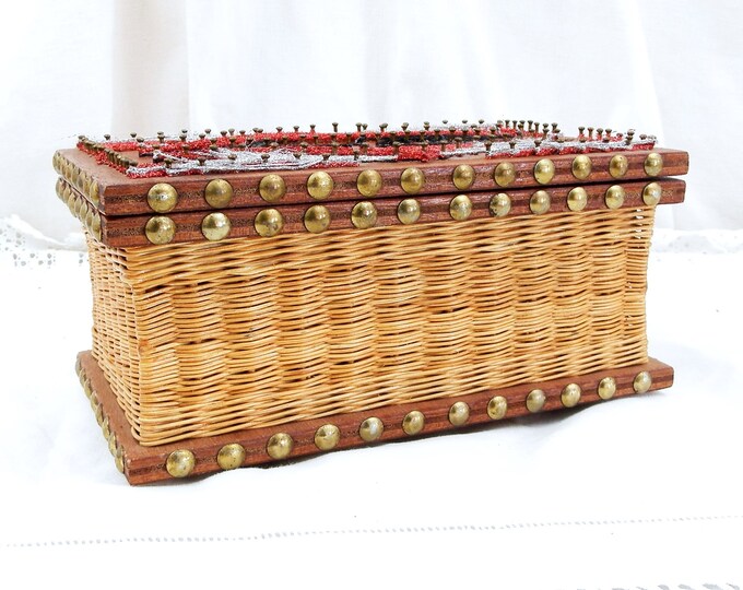 Vintage 1960s Mid Century String and Nail Art Wooden Rattan Box, Retro Wooden Box from France, Sparkly String Art Container, Retro Home Vintage 1960s Mid Century String and Nail Art Wooden Rattan Box, Retro Wooden Box from France, Sparkly String Art Container, Retro Home