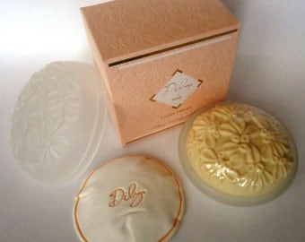 Vintage: Laura Ashley Dilys Soap 150ml, 5.25oz