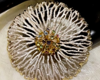 Beautiful Vintage Pink Satin Enamel and Rhinestone Trembler Brooch