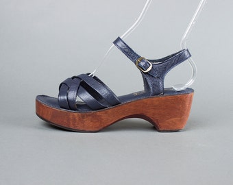 Vintage 1970s Shoes | 70s Wood Platform Wedge Leather Sandals Navy Blue Woven Strappy Open Toe Heels (womens 8.5)