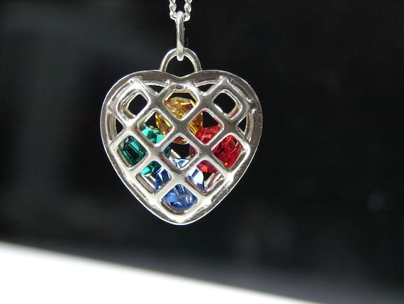 Mothers Locket with birthstone colored beads. Grandmother Locket, Birthstones necklace. Mothers necklace.