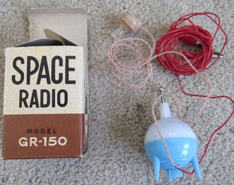 1950's Vintage Sputnik Type Satellite Space Radio Model GR-150 Crystal Radio
