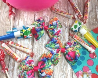 Trolls Bows~ trolls birthday party favors, trolls party favor bows, trolls hairbows, trolls hair bows