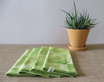 Vintage Vera Napkins - Set of 4 - Lime Green Geometric Print