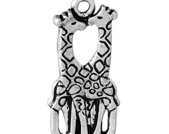 2 Giraffe Charms Kissing Giraffe Pendants African Animal 4443