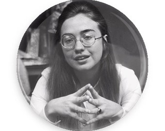 Young Hillary Clinton Pin Back Button