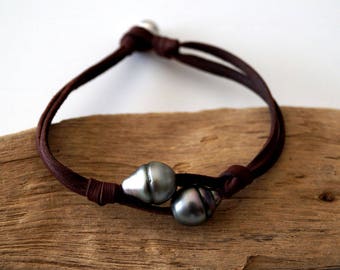 Genuine 2 Tahitian pearls, australian leather, men bracelet, silver 925 clasp