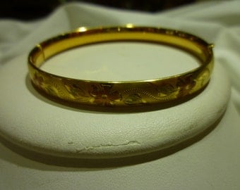 C32 Vintage Tri-Color 14K Gold Filled Bangle.