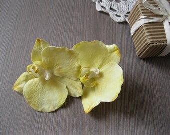 Yellow wedding hair accessory Beach wedding hair piece Orchid wedding Orchid hair pin Orchid hair piece Hawaiian hair flower girl gift