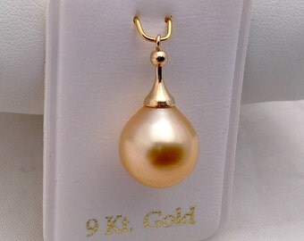 Free Shipping! Tahitian South Sea Pearl 11mm AA+ set on 9k Gold Bail / Pendant