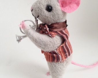 NEEDLE FELT MOUSE, Mouse with French horn , Cute mouse, Needle felt animal, Needle felt miniature, Cute Felted Mouse Eco Toy Home decor