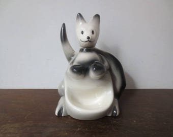 Vintage '50s Boxing Kangaroo Dresser Caddy, Organizer, Desk Valet, Fine Enterprises, Made in USA