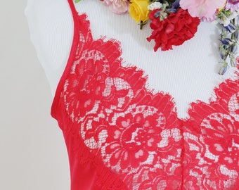 Vintage Red Nightie, Lace Bodice Detail, Size Medium/Large