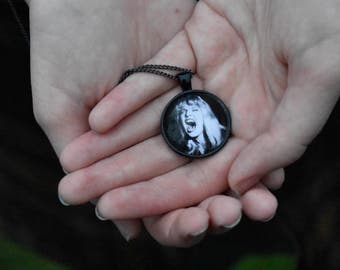 Twin Peaks Laura Palmer Black Lodge Pendant Necklace