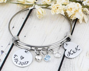 Personalized Wedding Date Bracelet for Bride - Wedding Gift for Bride - Anniversary Date Jewelry - Bride Gift - Fiance Gift - Gift for Wife