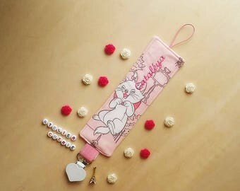 Attache tétine personnalisée en tissu thème "Les Aristochats" avec broderie prénom