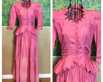 Vintage 1930s Dress - Pink Floor-Length Gown with Large Peplum - XS