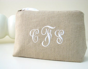 Monogrammed Linen Cosmetic Bag // Linen Clutch // Personalized Cosmetic Bag // Linen Makeup Bag // Monogram Makeup Bag // Bridesmaid Gift