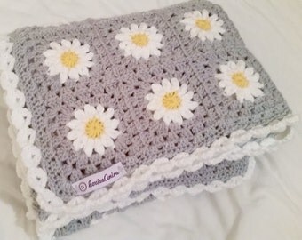 Crochet Baby Blanket // Daisy Flowers // Baby Girl // Custom Order!