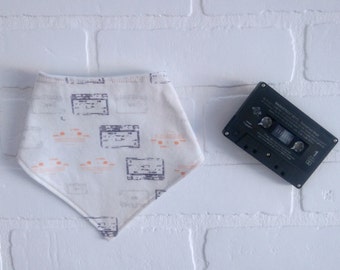 Bavoir bandana Cassette Bavette bebe/ Tape Cassette Baby Bandana bib
