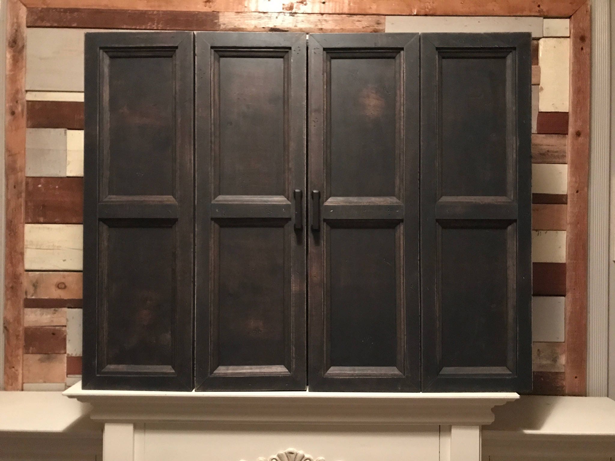 HandcraftedRustic IndustrialWood TV CabinetTVStorageCover