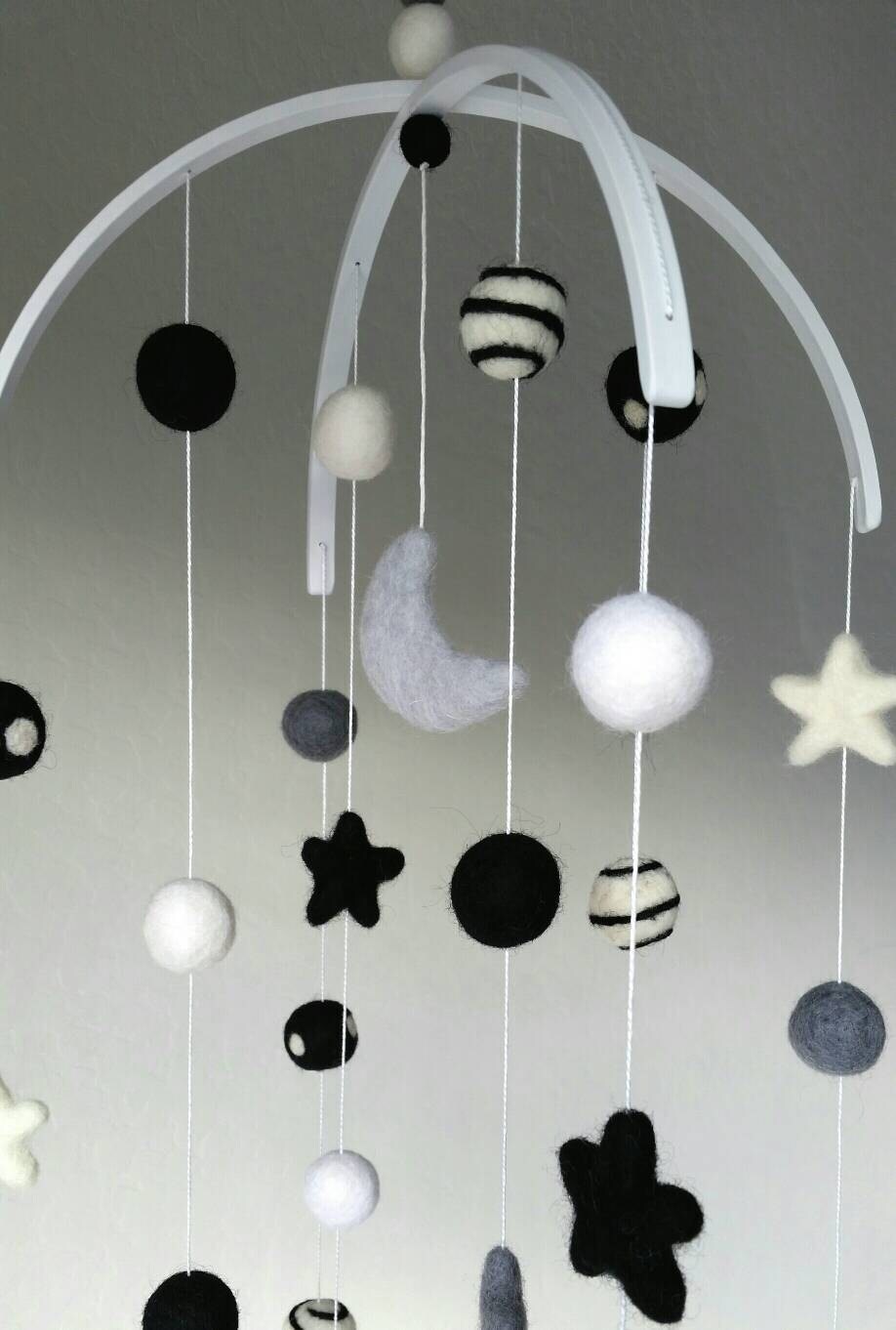 Baby Mobile Newborn Black and White mobile