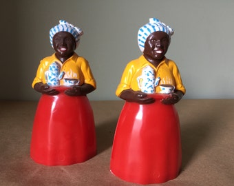 Aunt Jemima Mammy Salt and Pepper Shakers Luzanne Coffee 1950s Kitchenalia