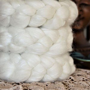 Natural White 3.5 oz (100 grams) of Luxurious soft Fiber for spinning, felting or fiber art.