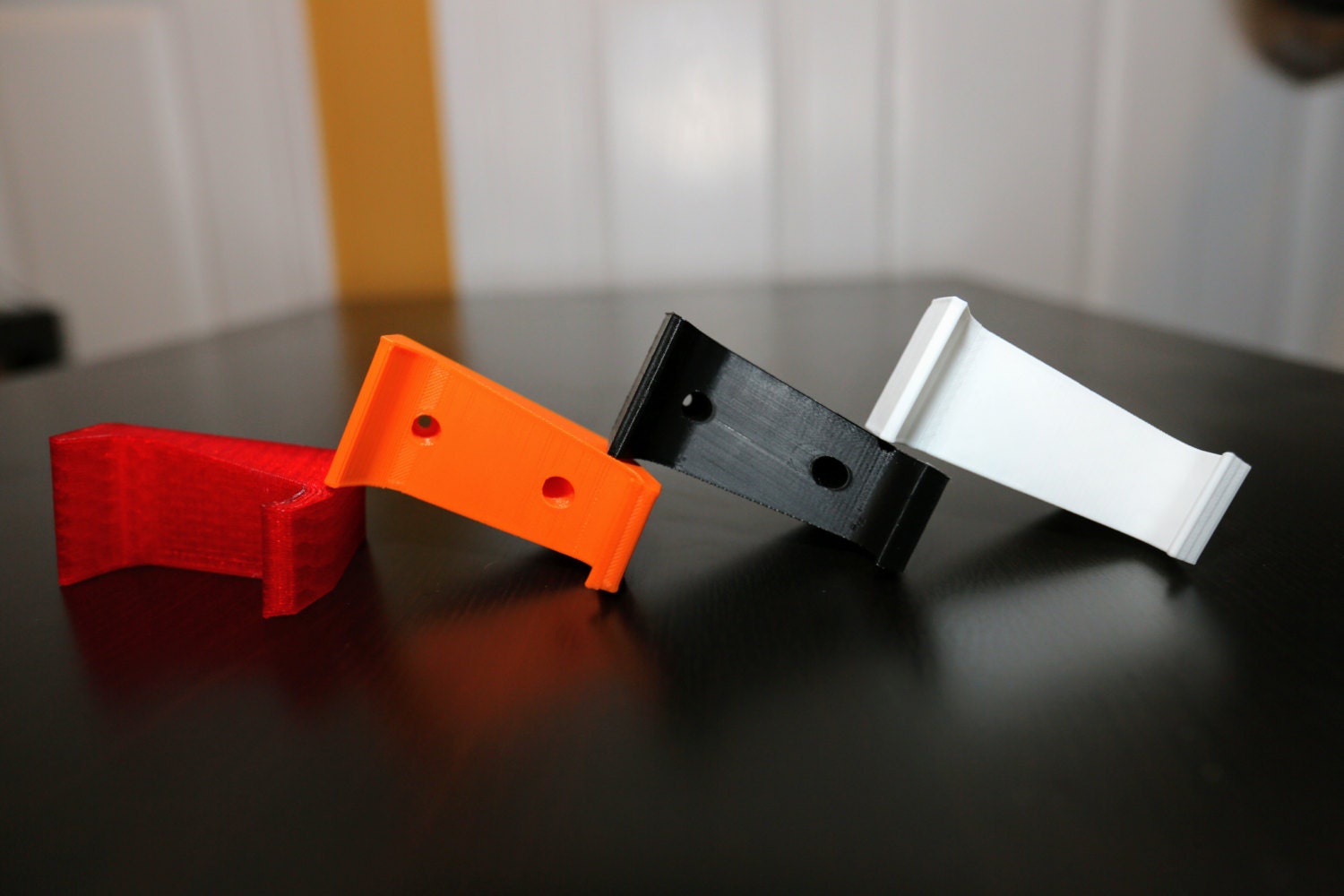 3D Printed Controller Wall Mounts Pair of Xbox One / Wii U
