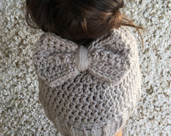 Messy Bun Hat w/ Bow, Crochet Bow Messy Bun Hat, Crochet Bow Hair Clip, Bow Hair Clip, Crochet Bow