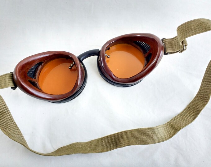 Vintage riding goggles, mid-century bakelite driving goggles, welding safety goggles /w orange lenses, Mad Max industrial steampunk glasses