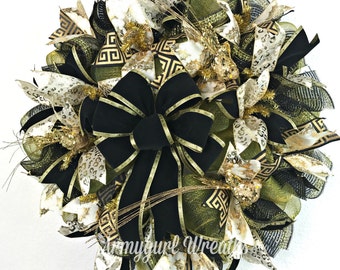 Christmas Wreath, Black Gold wreath, Christmas Decor, Happy New Year, Merry Christmas, Seasonal wreath,Holiday Wreath, Door Wreath, New Year