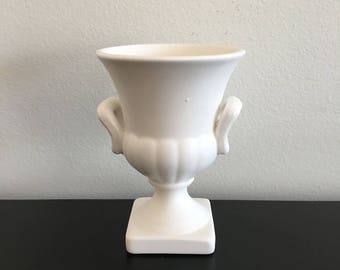 Vintage, White Vase, Classical Urn, Japanese Vase, Ceramic Vase,Roman Vase,Porcelain, White, White Ceramic Vase,Home Decor,White,Retro,Vase