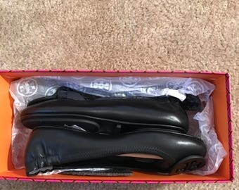 Tory burch flats size 5.5