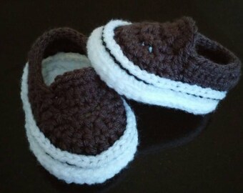 Crocheted baby vans style shoes, crochet baby shoes, crib shoes, baby girl shoes, baby boy shoes, knit baby shoes, vans shoes, 0-3 months