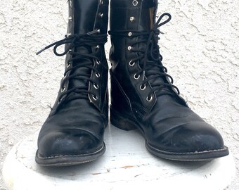Lace up black granny boots ropers 8