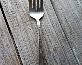 1926 WM Rogers Bros Silver PlateChalfonte Cold Meat Serving Fork