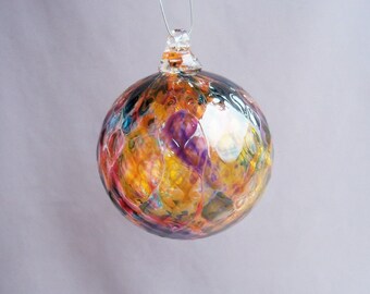 Hand Blown Art Glass Christmas Ornament/Ball/Suncatcher.