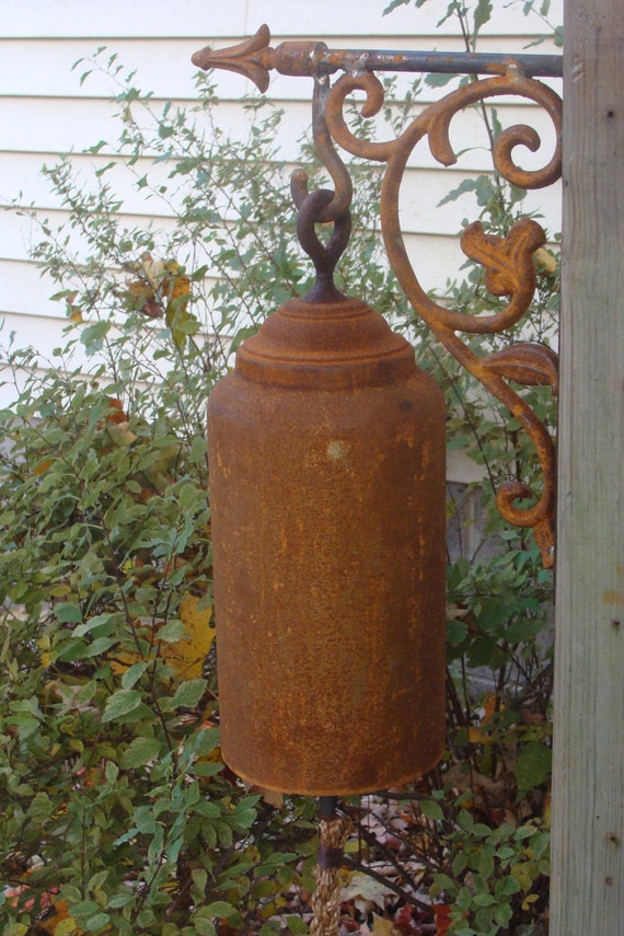 Handcrafted Ornamental Functional Large Garden Bell/Gong
