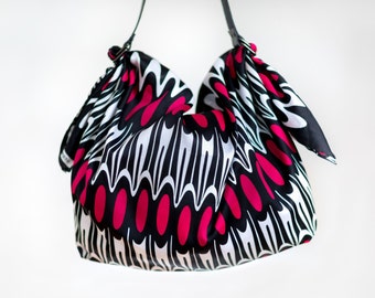 Ruffle Furoshiki & Black Leather Carry Strap Set