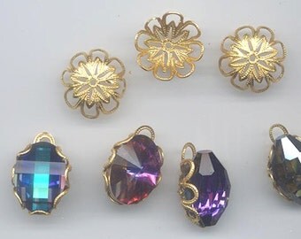24 awesome vintage gold tone pliable filigree bead caps that can be used to wrap 18 x 13 mm crystal stones! 16.5 x 5.2 mm
