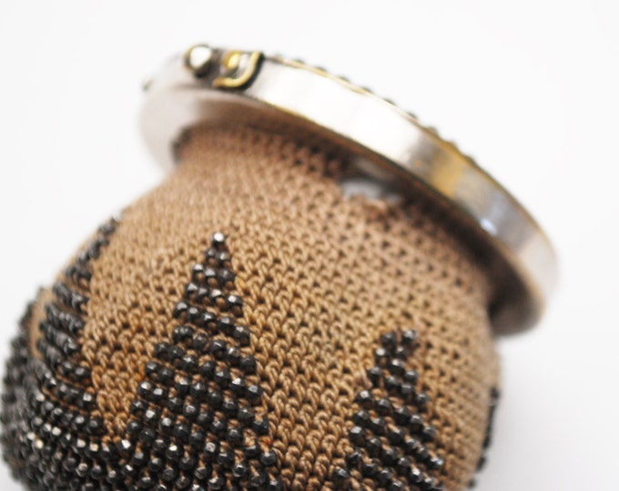 Antique Beaded Coin Pouch - Crochet Coin Purse - hinged bronze silver leaf cover - Brown star- change pouch