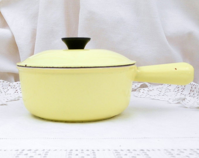 Vintage Bright Yellow Enameled Cast Iron Le Creuset 18 Cooking Pan Pot and Lid, French Enemelware Kitchen, Retro Kitchenware from France