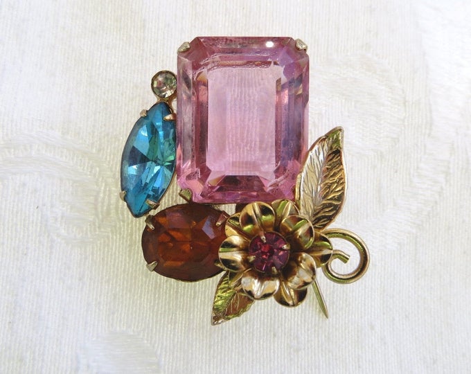 Vintage Emerald Cut Glass Brooch, Floral and Leaves Rhinestone Accents, Pink Faceted Baguette Stone