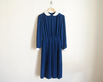 Vintage 1960s Dress / Peter Pan Collar Dress