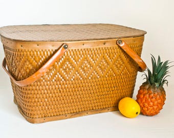 Vintage Redman Wicker Picnic Basket with Label, Red-Man Woven Storage Basket USA, Summer Cabin Decor, Wedding Card Box