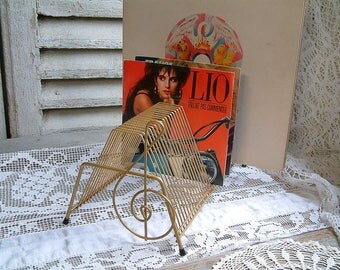 French vintage gold metal record rack. Gold plated. Vinyl record storage. Vinyl LP record rack. Vinyl disc rack. Treble clef note.