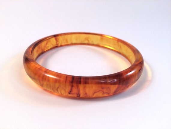 Vintage Bakelite Bangle Gleaming Amber Iced Tea Marblette