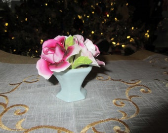 ENGLAND STAFFORDSHIRE THORLEY Vase with Roses